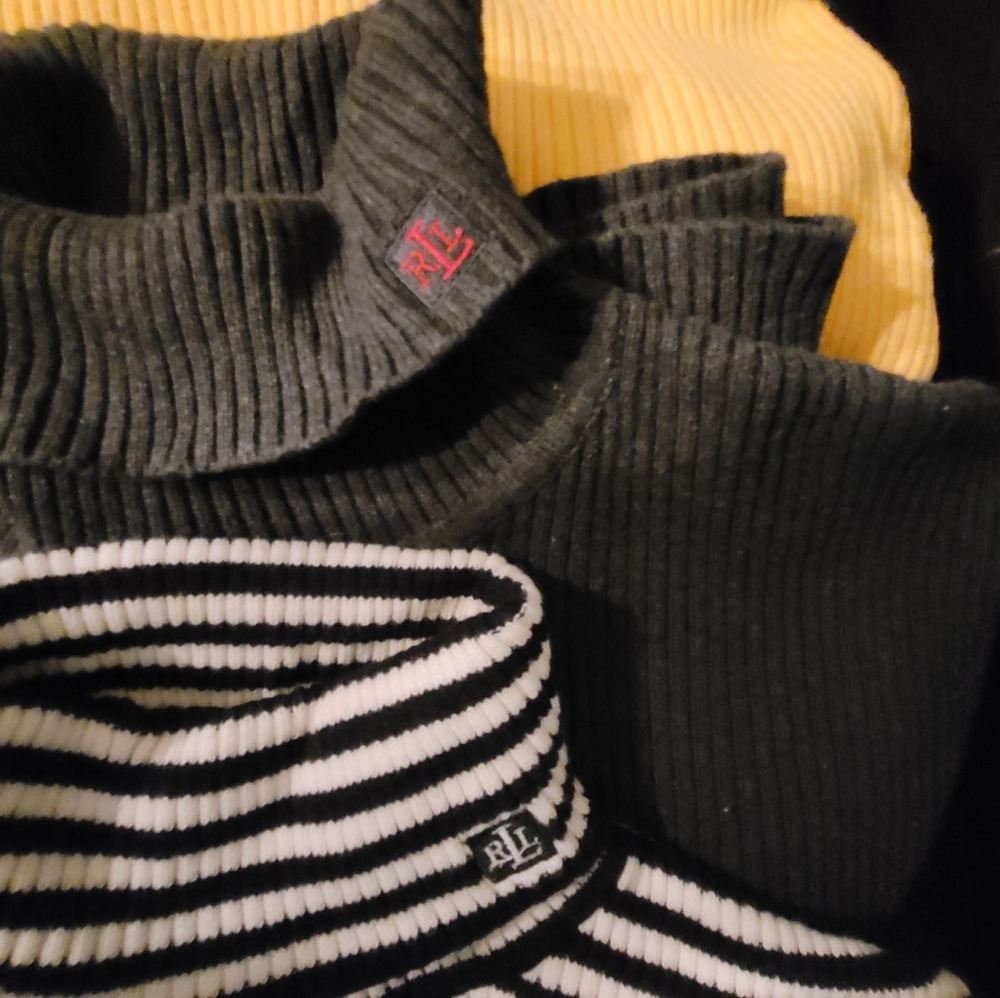 Lauren Ralph Lauren Women's Turtlenecks - Picture 1 of 12